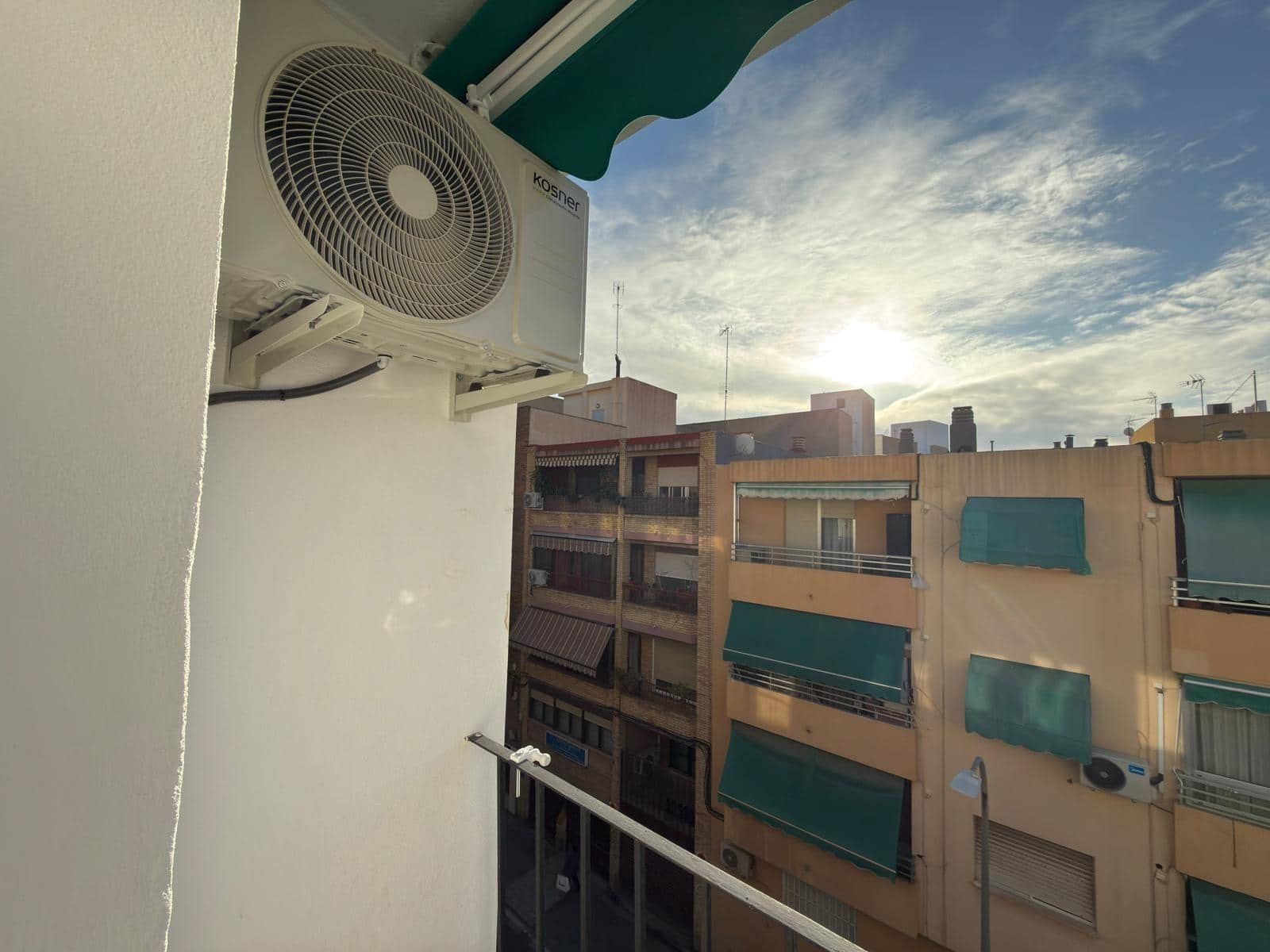 2 makuuhuone Asunto myytävänä paikassa Alicante kaupunki - 179 000 € (Ref: 9533954)