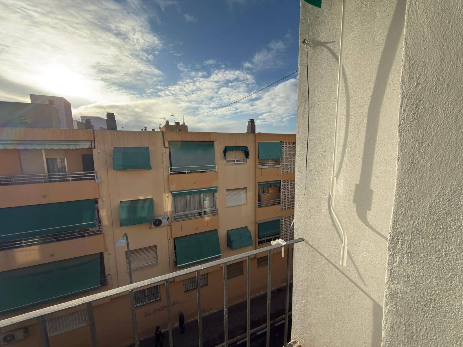 2 makuuhuone Asunto myytävänä paikassa Alicante kaupunki - 179 000 € (Ref: 9533954)