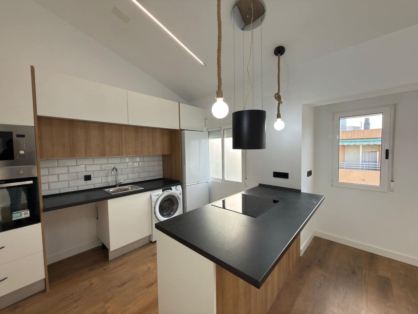 2 makuuhuone Asunto myytävänä paikassa Alicante kaupunki - 179 000 € (Ref: 9533954)