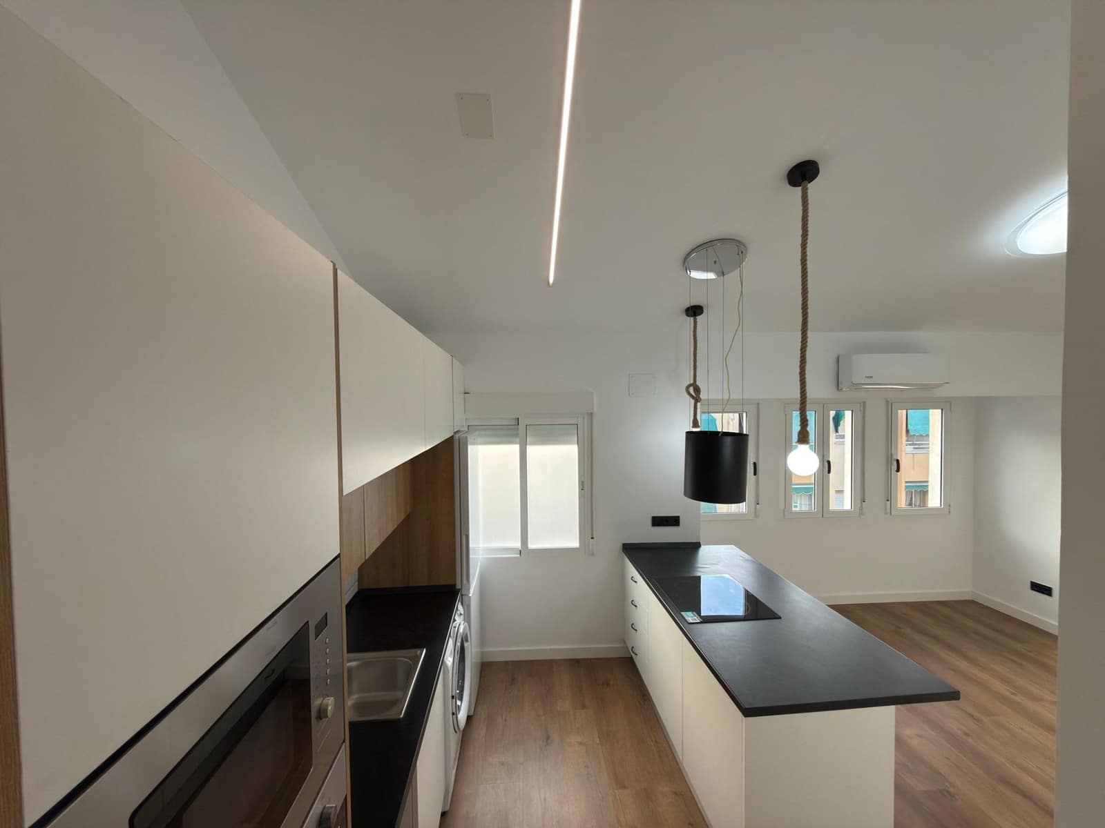 2 makuuhuone Asunto myytävänä paikassa Alicante kaupunki - 179 000 € (Ref: 9533954)