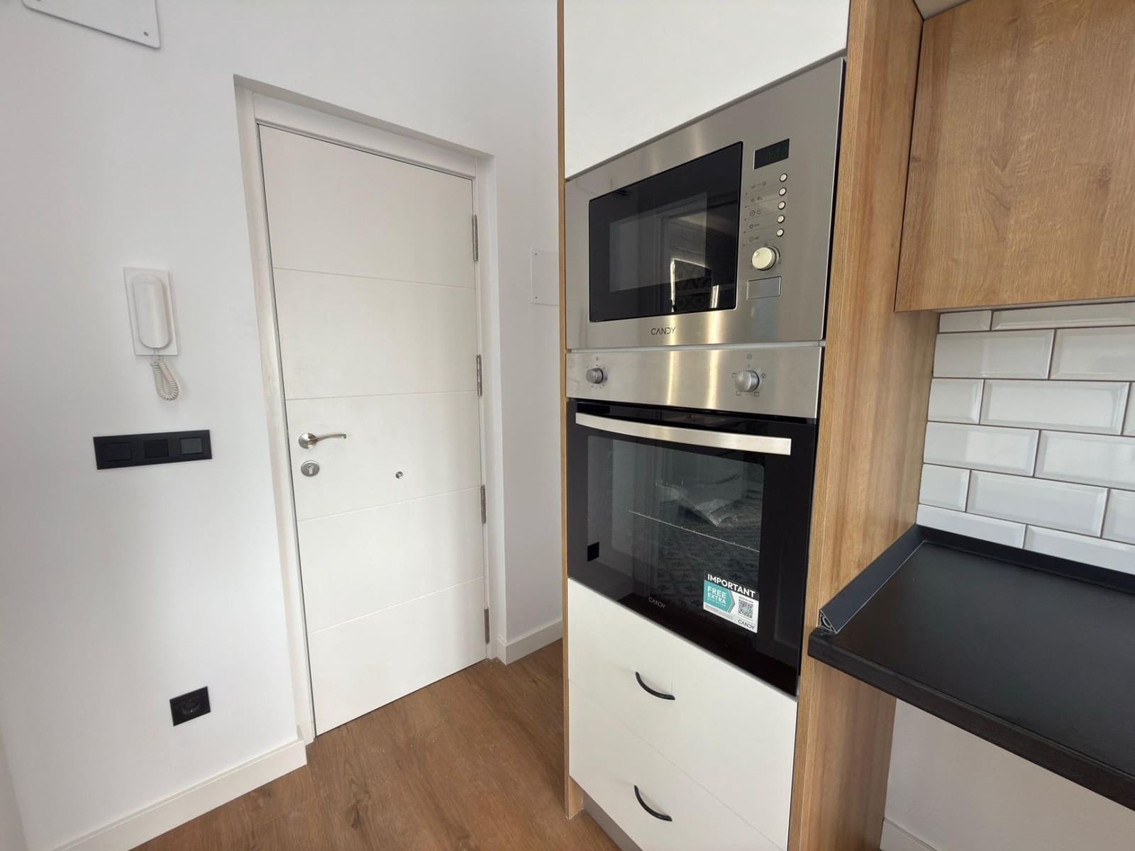 2 makuuhuone Asunto myytävänä paikassa Alicante kaupunki - 179 000 € (Ref: 9533954)