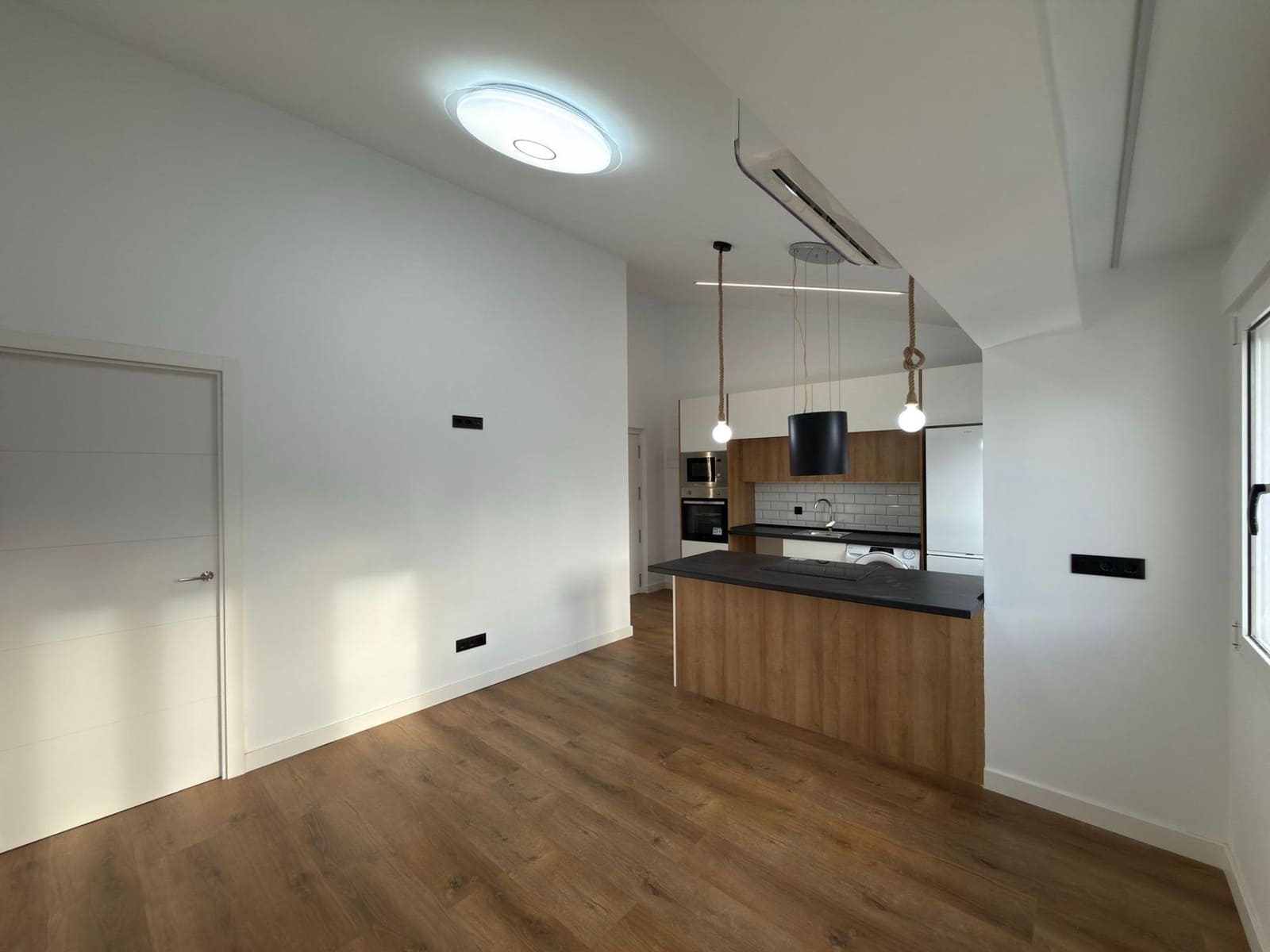 2 makuuhuone Asunto myytävänä paikassa Alicante kaupunki - 179 000 € (Ref: 9533954)