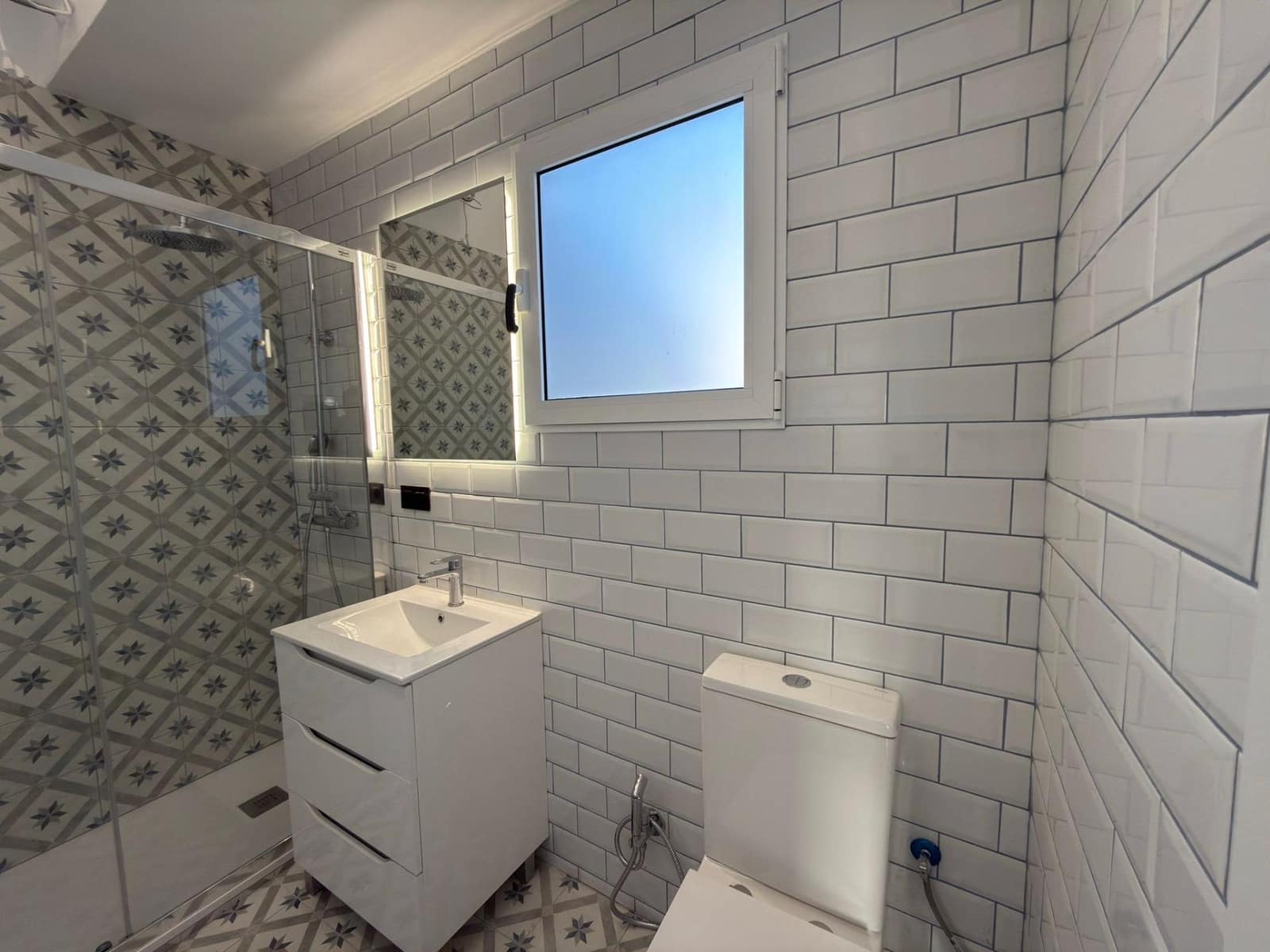 2 makuuhuone Asunto myytävänä paikassa Alicante kaupunki - 179 000 € (Ref: 9533954)