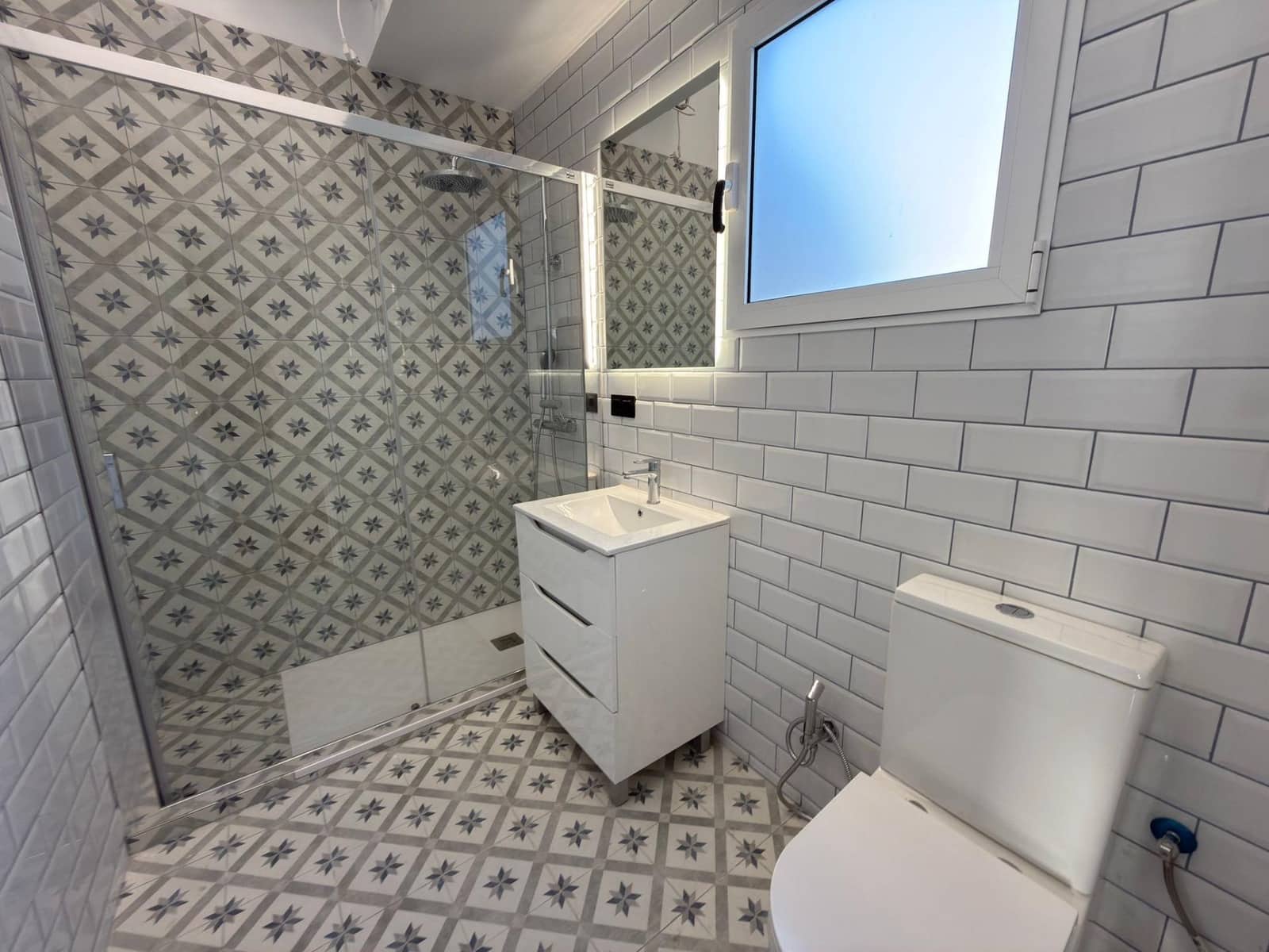 2 makuuhuone Asunto myytävänä paikassa Alicante kaupunki - 179 000 € (Ref: 9533954)