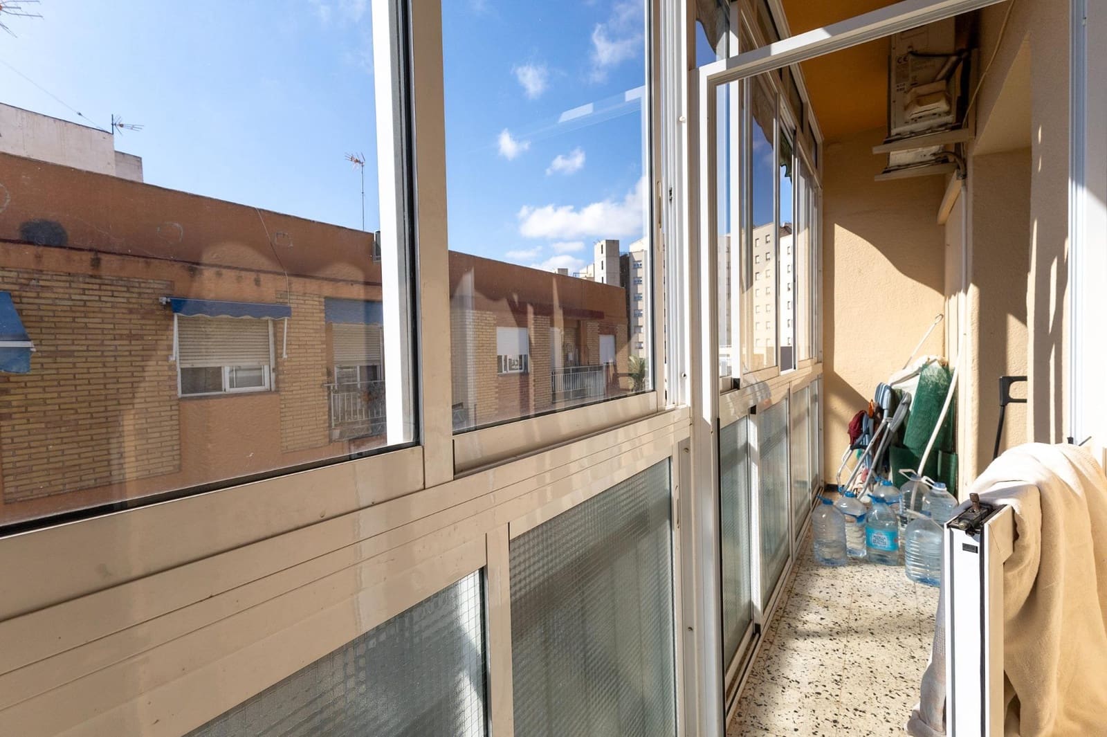 3 makuuhuone Asunto myytävänä paikassa Alicante kaupunki - 179 000 € (Ref: 9543832)