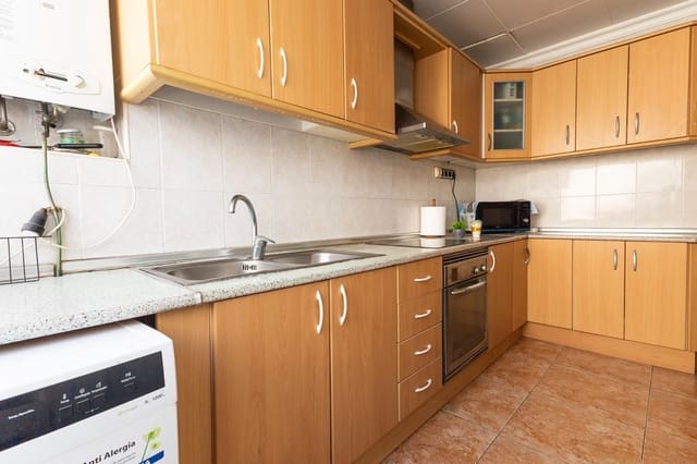 3 makuuhuone Asunto myytävänä paikassa Alicante kaupunki - 179 000 € (Ref: 9543832)