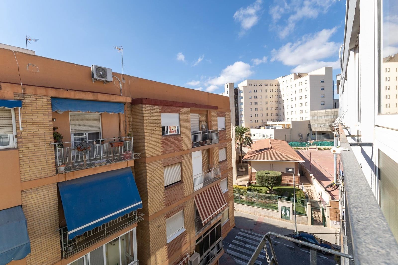 3 makuuhuone Asunto myytävänä paikassa Alicante kaupunki - 179 000 € (Ref: 9543832)