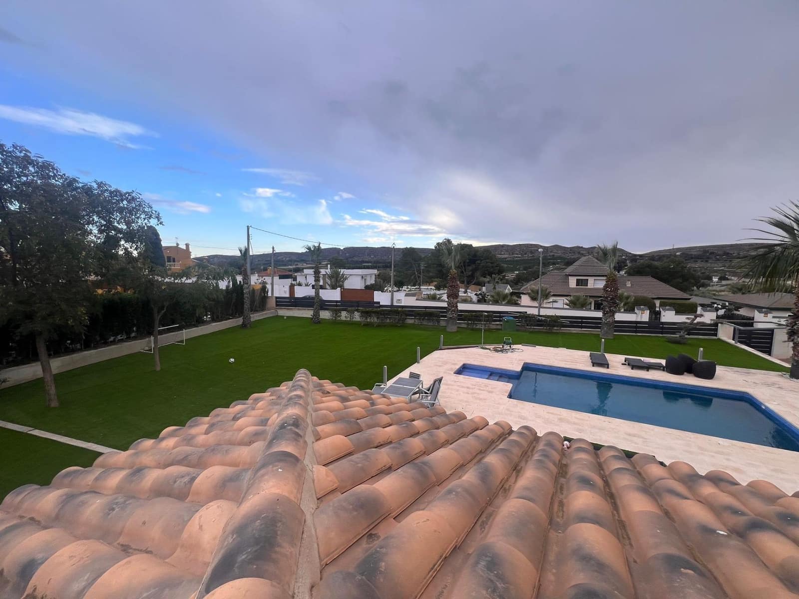 5 bedroom Villa for sale in Rebolledo with pool garage - € 795,000 (Ref: 9562066)