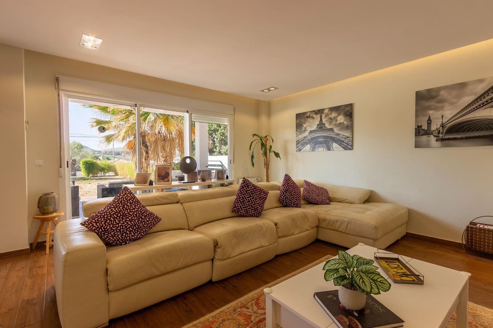 5 bedroom Villa for sale in Rebolledo with pool garage - € 795,000 (Ref: 9562066)
