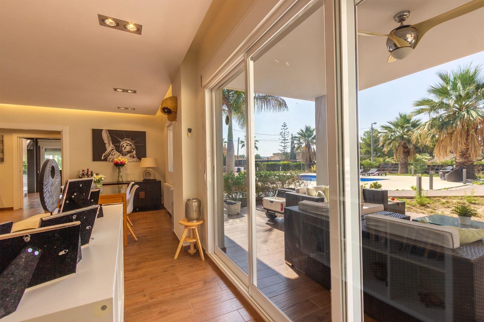 5 bedroom Villa for sale in Rebolledo with pool garage - € 795,000 (Ref: 9562066)