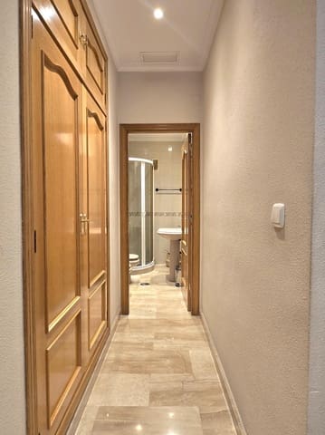 3 soveværelse Lejlighed til leje i Mercado, Alicante by med garage - € 1.200 (Ref: 9569007)