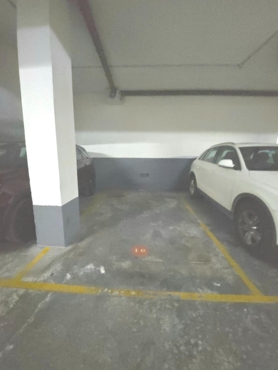 3 soveværelse Lejlighed til leje i Alicante by med garage - € 1.200 (Ref: 9569007)