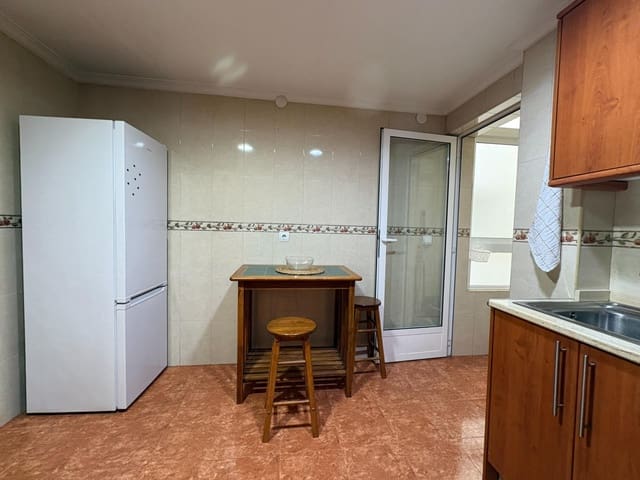 3 slaapkamer Flat te huur in San Juan de Alicante / Sant Joan d'Alacant - € 1.050 (Ref: 9571386)