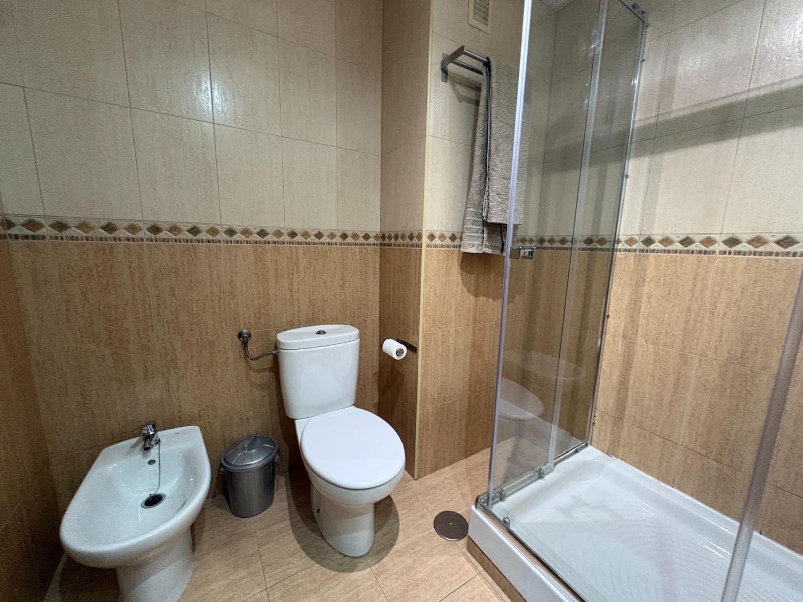 3 slaapkamer Flat te huur in San Juan de Alicante / Sant Joan d'Alacant - € 1.050 (Ref: 9571386)