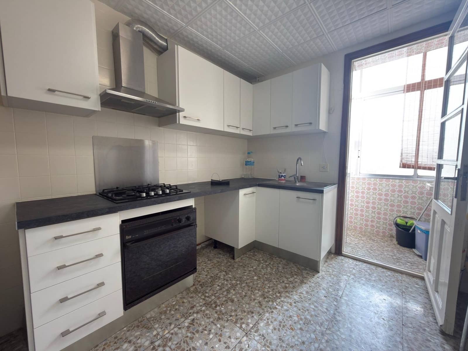 3 bedroom Flat for sale in Alicante / Alacant city - € 141,000 (Ref: 9591540)