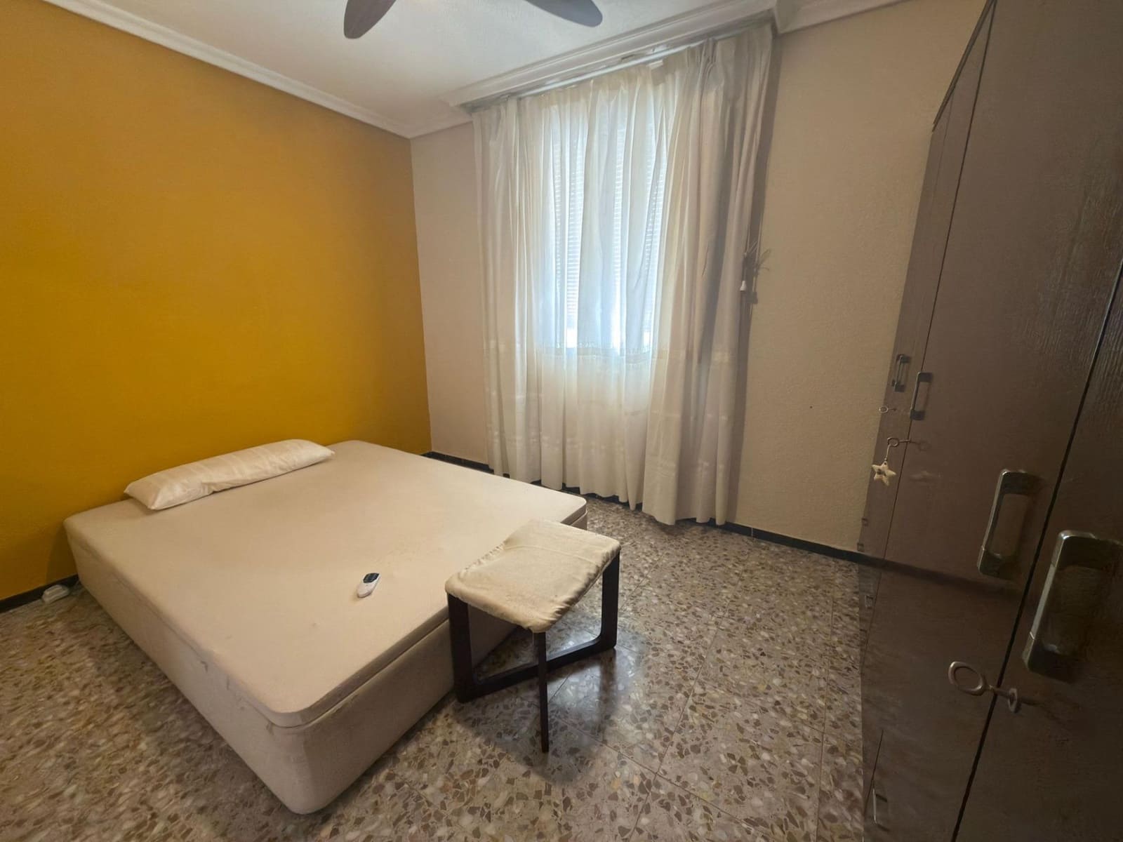 3 bedroom Flat for sale in Alicante / Alacant city - € 141,000 (Ref: 9591540)