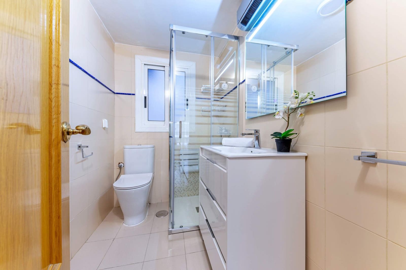 2 bedroom Flat for sale in Alicante / Alacant city - € 277,000 (Ref: 9591541)