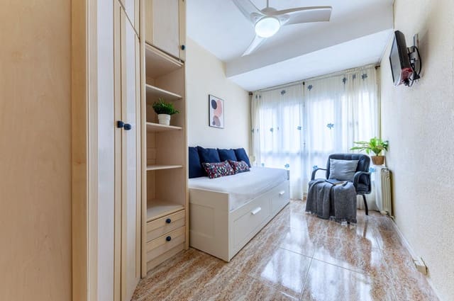 2 soveværelse Lejlighed til salg i Barrio del Centro, Alicante by - € 277.000 (Ref: 9591541)