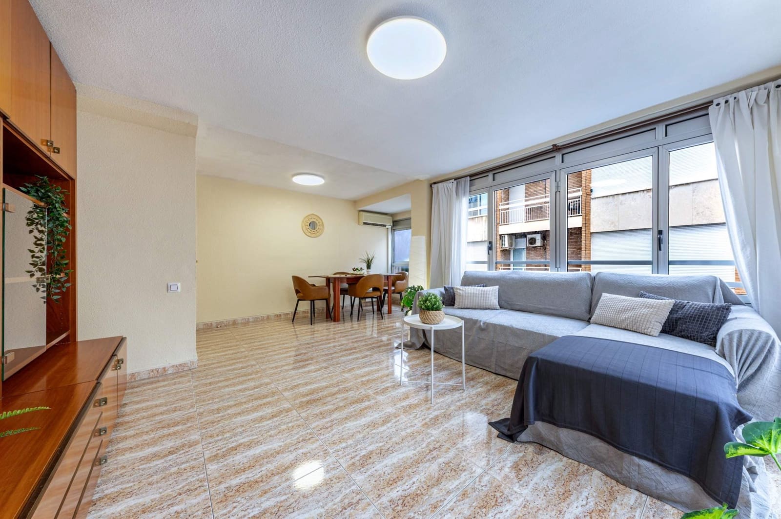 2 bedroom Flat for sale in Alicante / Alacant city - € 277,000 (Ref: 9591541)