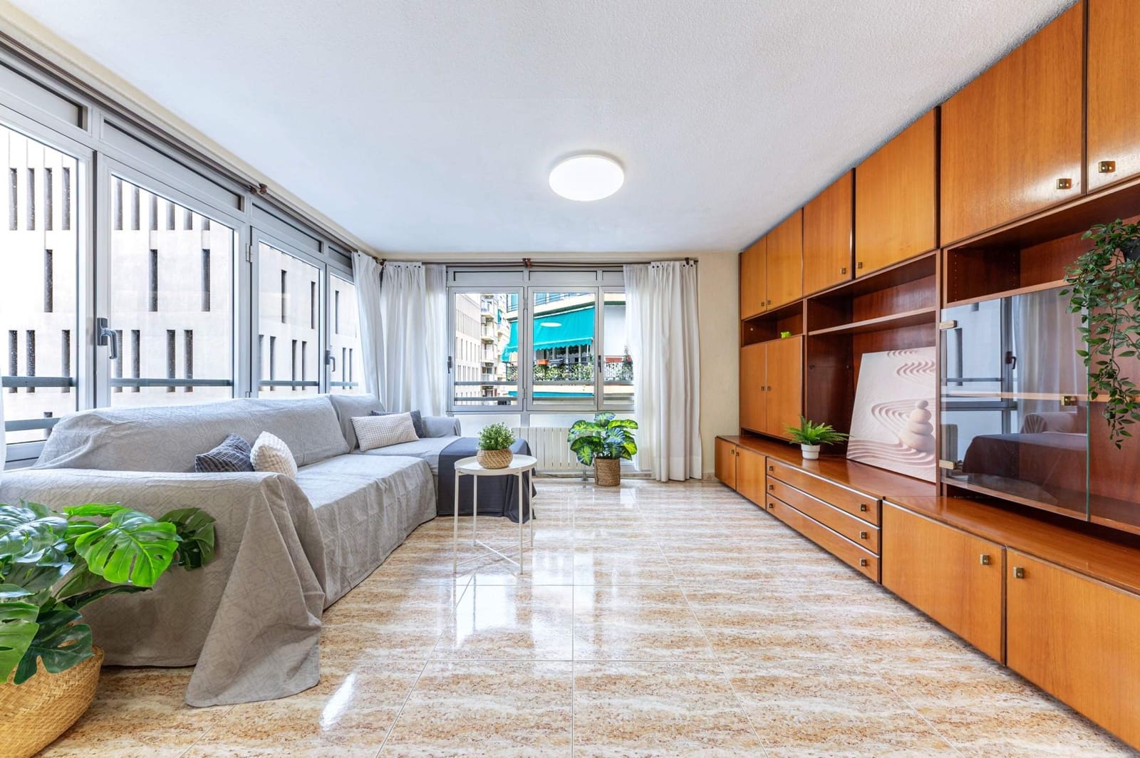 2 bedroom Flat for sale in Alicante / Alacant city - € 277,000 (Ref: 9591541)