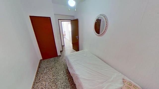 3 camera da letto Appartamento in vendita in Carolinas Altas, Alicante città - 150.000 € (Rif: 9591545)