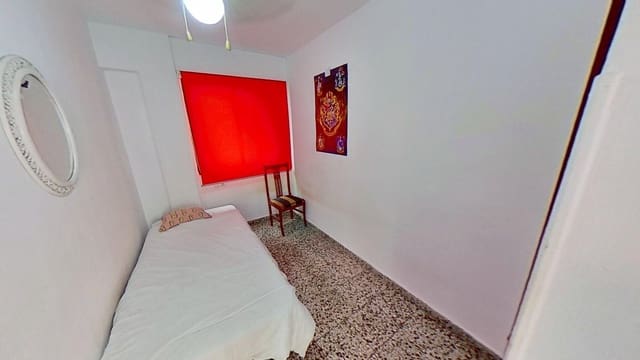 3 camera da letto Appartamento in vendita in Carolinas Altas, Alicante città - 150.000 € (Rif: 9591545)
