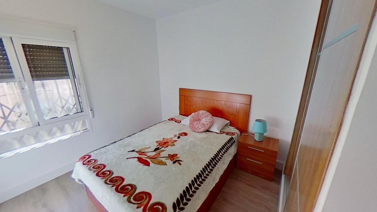 4 quarto Apartamento para venda em Alicante cidade - 119 000 € (Ref: 9591547)