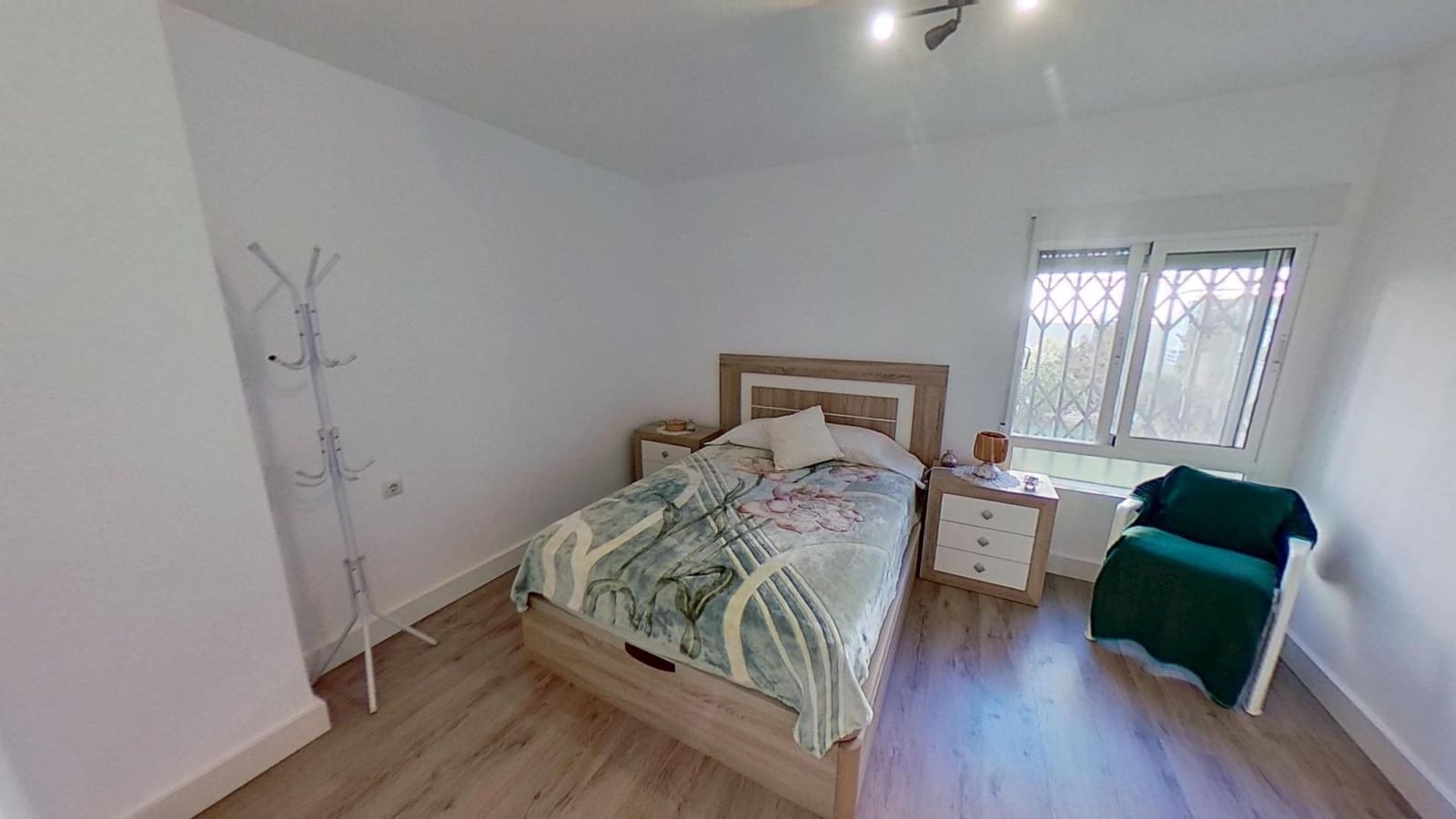 4 quarto Apartamento para venda em Alicante cidade - 119 000 € (Ref: 9591547)