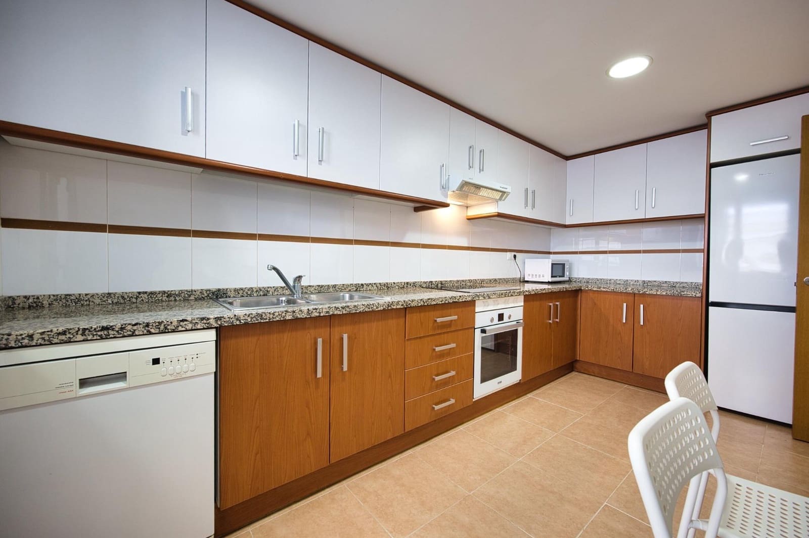 2 makuuhuone Kattohuoneisto myytävänä paikassa Alicante kaupunki mukana uima-altaan - 460 000 € (Ref: 9591550)