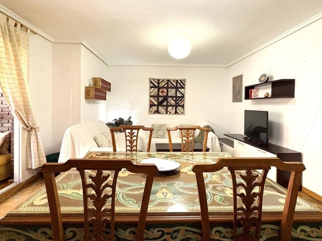 Piso de 4 habitaciones en Mercado, Alicante / Alacant ciudad en venta - 385.000 € (Ref: 9605182)