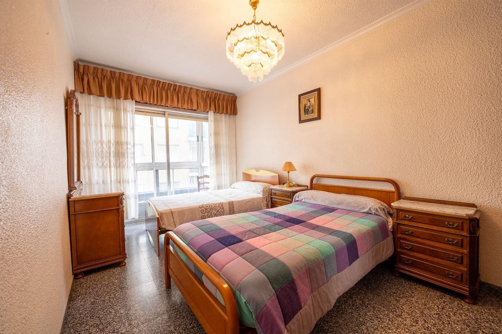 4 sovrum Lägenhet till salu i Alicante stad - 236 000 € (Ref: 9630291)