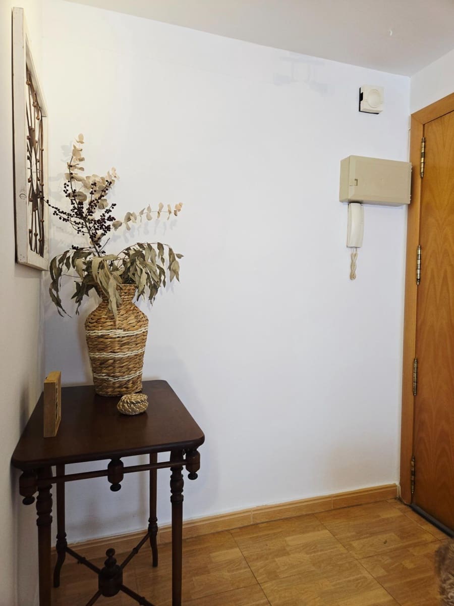 Piso de 3 habitaciones en Alicante / Alacant ciudad en venta - 143.550 € (Ref: 9763701)