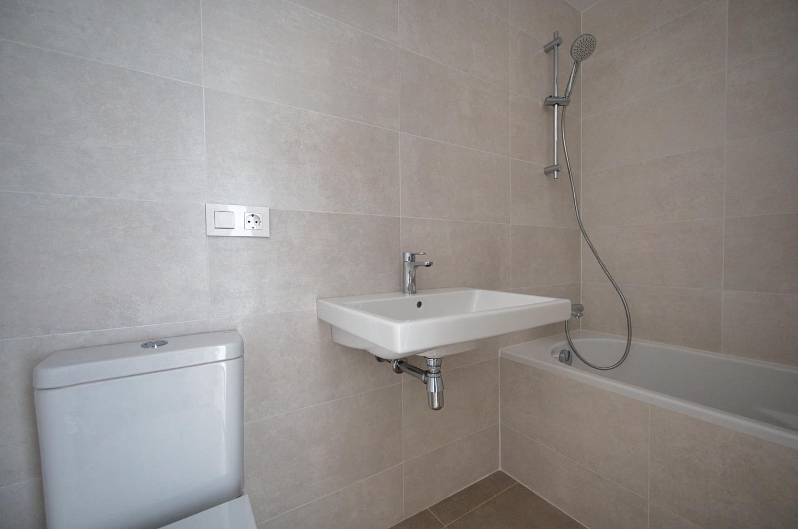 3 sypialnia Mieszkanie na sprzedaż w Miasto Alicante / Alacant z basenem garażem - 369 000 € (Ref: 9773281)