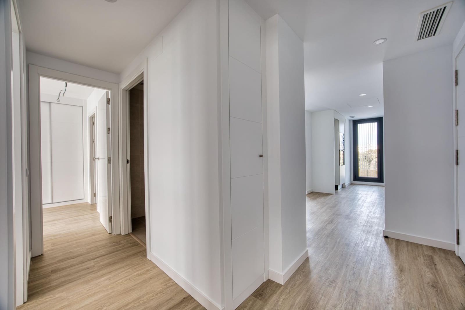 3 sypialnia Mieszkanie na sprzedaż w Miasto Alicante / Alacant z basenem garażem - 369 000 € (Ref: 9773281)