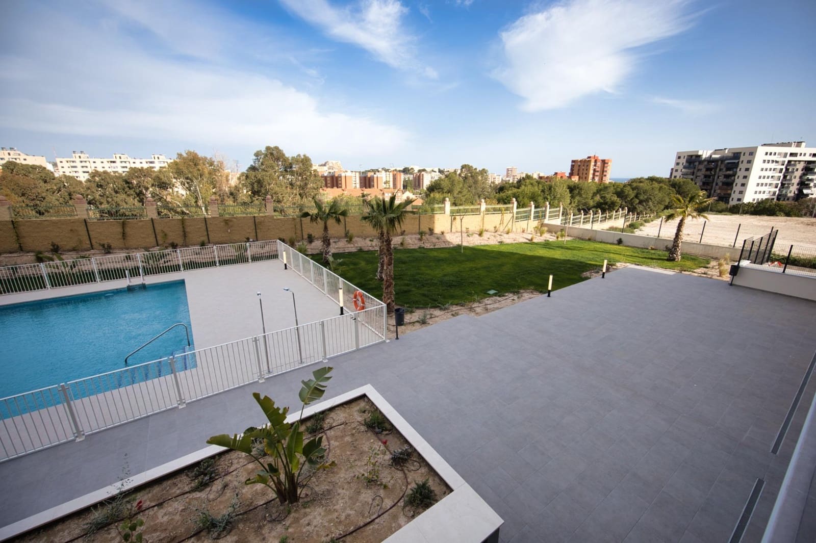 3 sypialnia Mieszkanie na sprzedaż w Miasto Alicante / Alacant z basenem garażem - 369 000 € (Ref: 9773281)