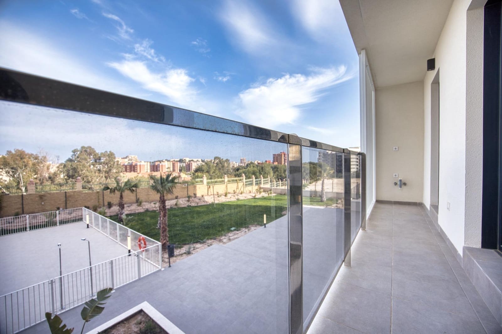 3 sypialnia Mieszkanie na sprzedaż w Miasto Alicante / Alacant z basenem garażem - 369 000 € (Ref: 9773281)