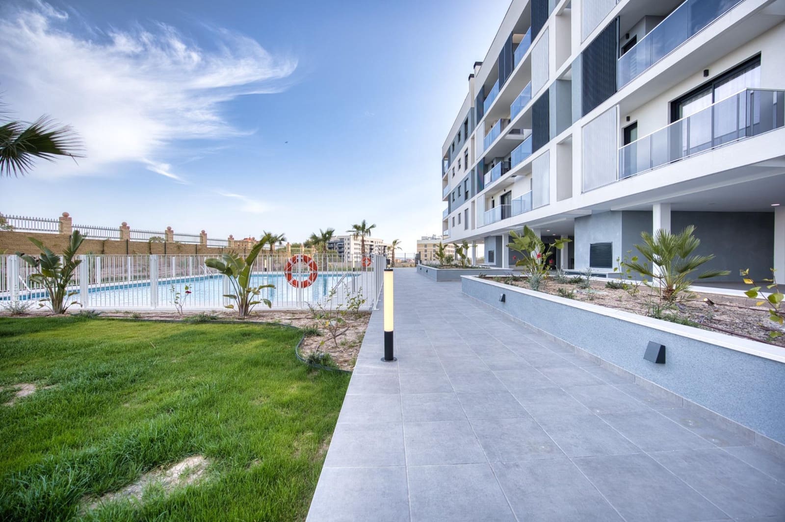 3 sypialnia Mieszkanie na sprzedaż w Miasto Alicante / Alacant z basenem garażem - 369 000 € (Ref: 9773281)