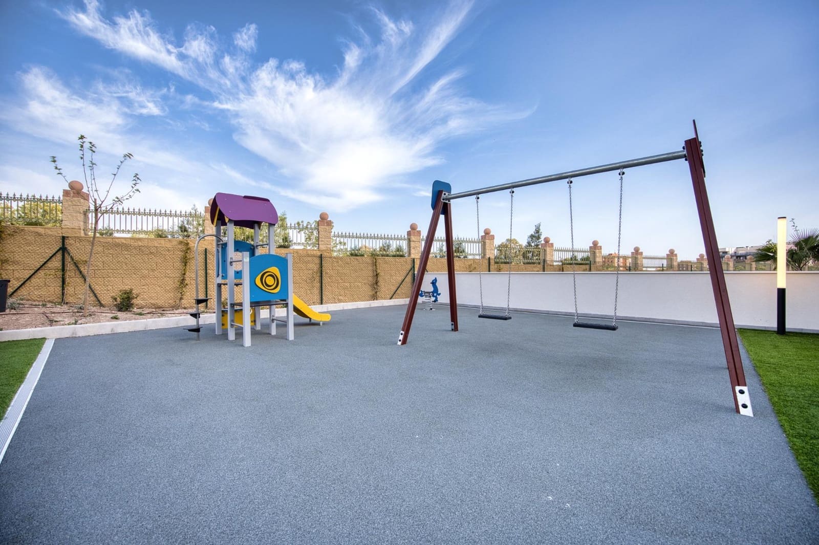 3 sypialnia Mieszkanie na sprzedaż w Miasto Alicante / Alacant z basenem garażem - 369 000 € (Ref: 9773281)