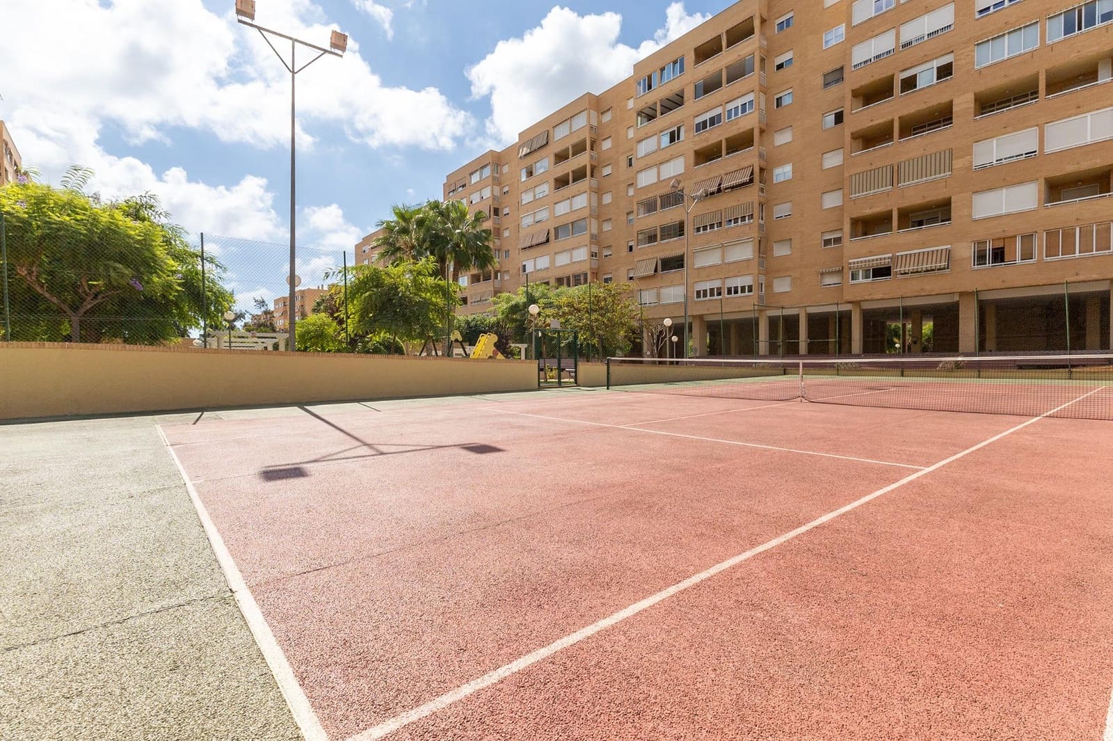 3 chambre Appartement à vendre à Alicante ville avec piscine garage - 326 000 € (Ref: 9773282)