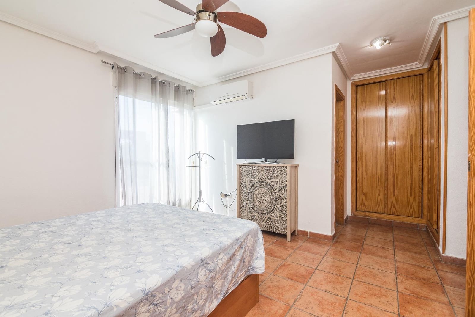 3 bedroom Bungalow for sale in San Juan de Alicante / Sant Joan d'Alacant with garage - € 399,500 (Ref: 9773283)