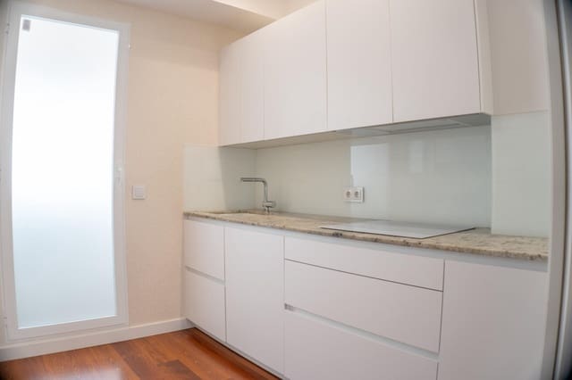 3 slaapkamer Flat te koop in Ensanche - Diputacion, Alicante stad - € 415.000 (Ref: 9773284)