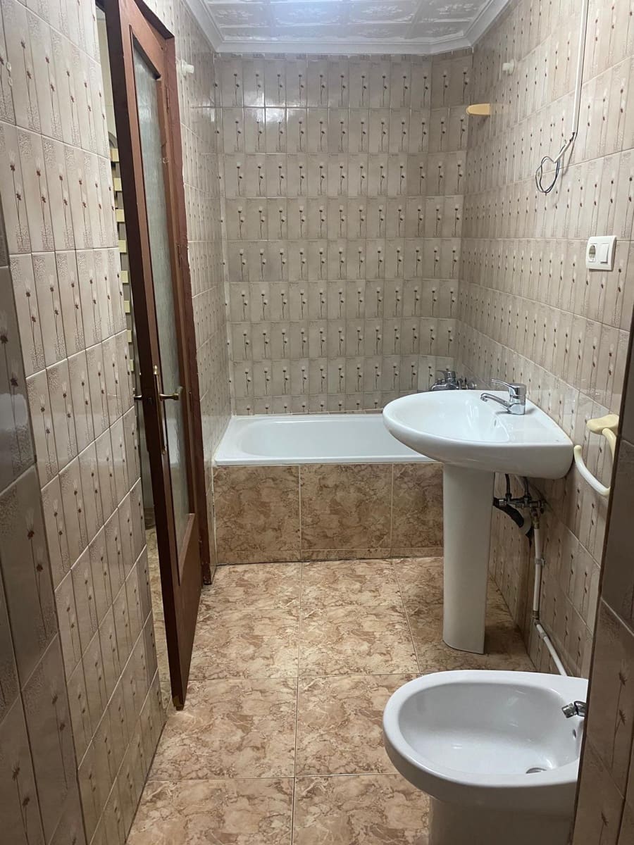 4 chambre Appartement à vendre à Petrel / Petrer - 80 000 € (Ref: 9794873)