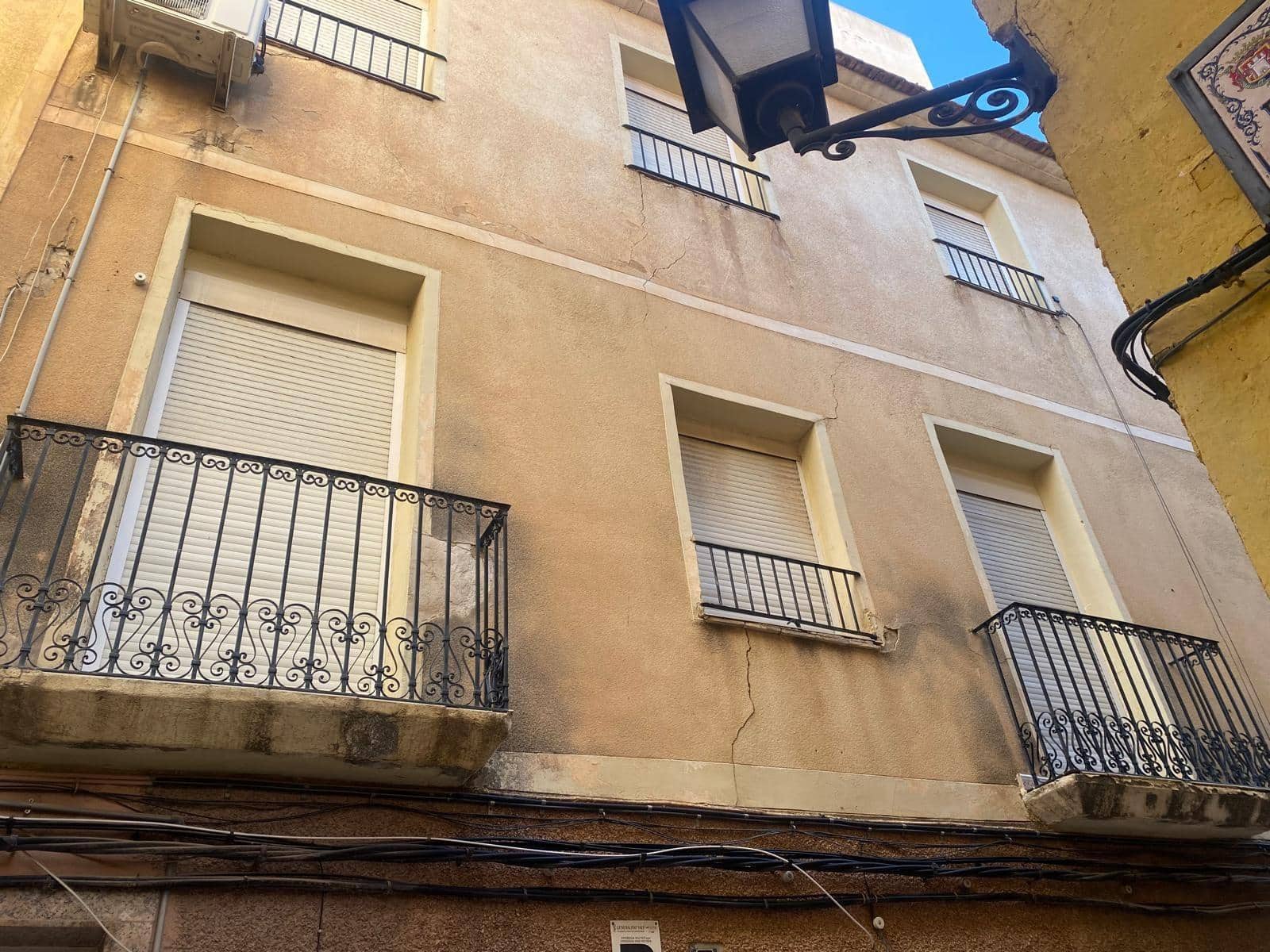 4 chambre Appartement à vendre à Petrel / Petrer - 80 000 € (Ref: 9794873)