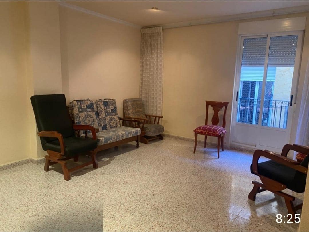 4 bedroom Apartment for sale in Petrel / Petrer - € 79,500 (Ref: 9794873)
