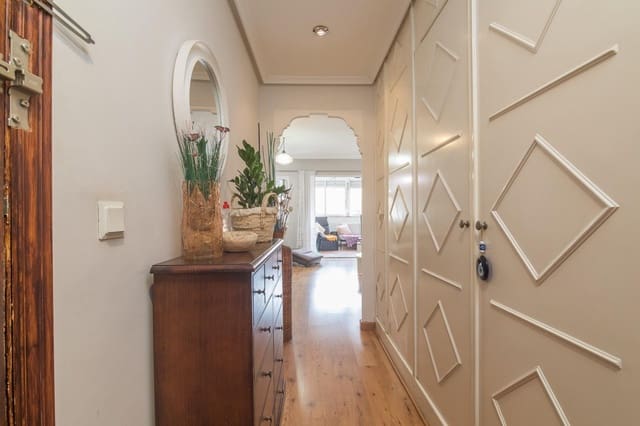 2 makuuhuone Kattohuoneisto myytävänä paikassa Alicante kaupunki mukana 
autotalli - 290 000 € (Ref: 9799463)