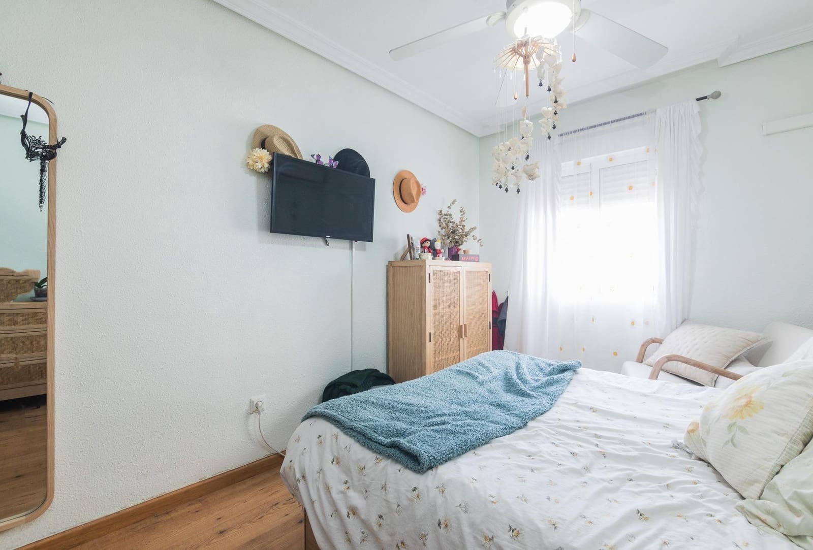 2 Zimmer Penthouse zu verkaufen in Alicante / Alacant Stadt mit Garage - 290.000 € (Ref: 9799463)