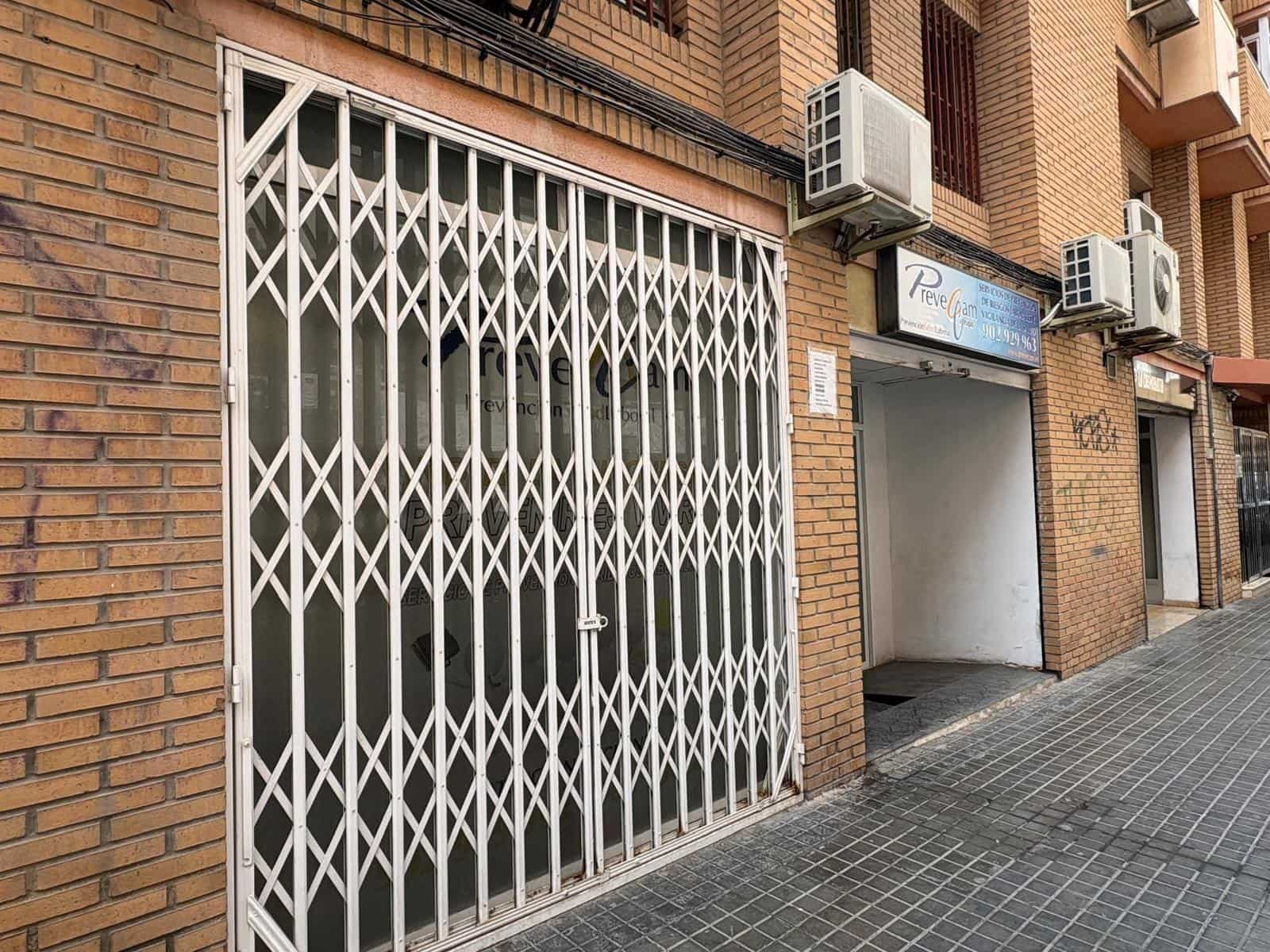 6 soveværelse Erhverv til leje i Alicante by - € 900 (Ref: 9804538)