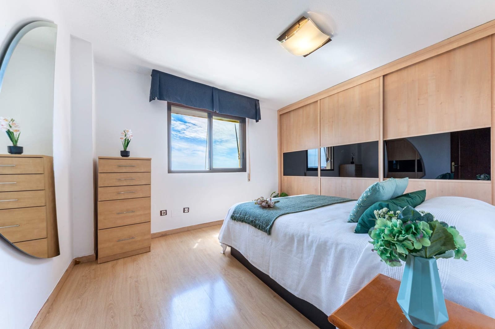 3 sypialnia Penthouse na sprzedaż w Miasto Alicante / Alacant z basenem garażem - 343 000 € (Ref: 9831728)