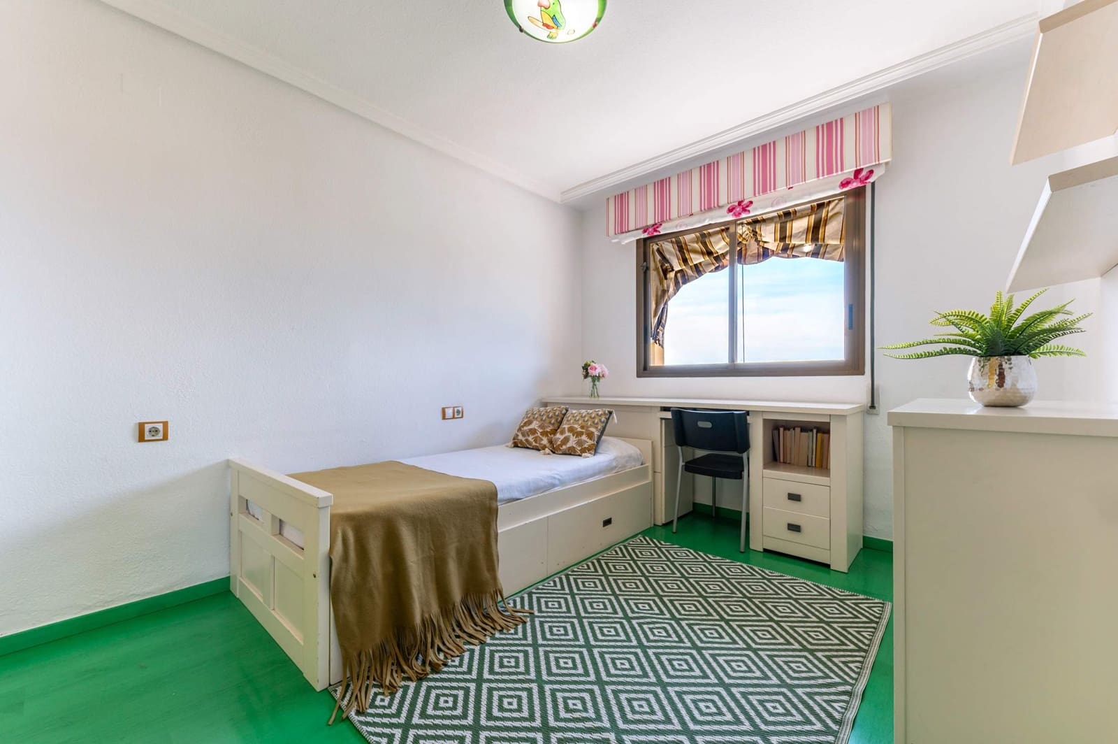 3 sypialnia Penthouse na sprzedaż w Miasto Alicante / Alacant z basenem garażem - 343 000 € (Ref: 9831728)