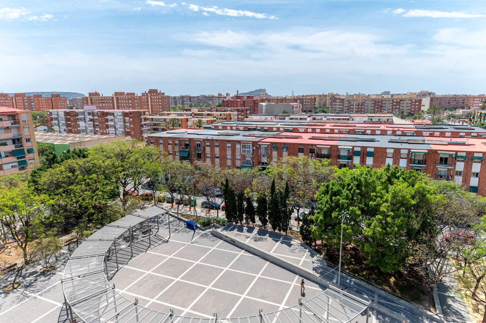 3 sypialnia Penthouse na sprzedaż w Miasto Alicante / Alacant z basenem garażem - 343 000 € (Ref: 9831728)